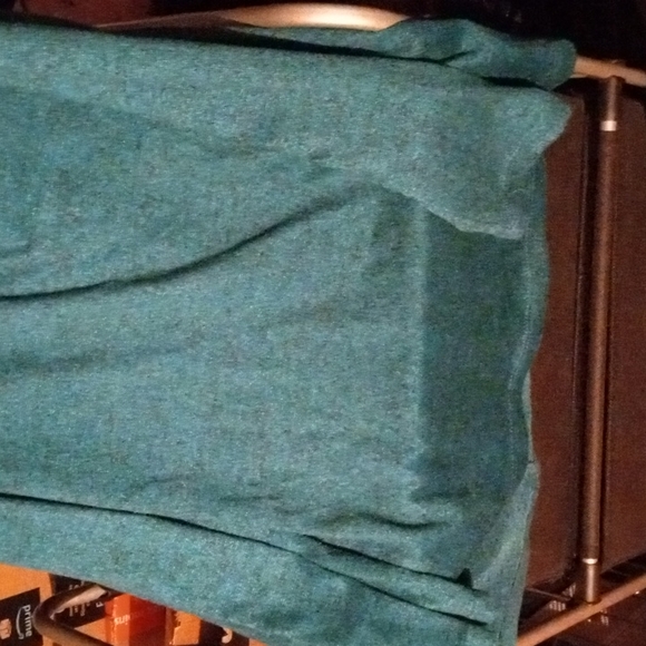 Shirt - Picture 4 of 6